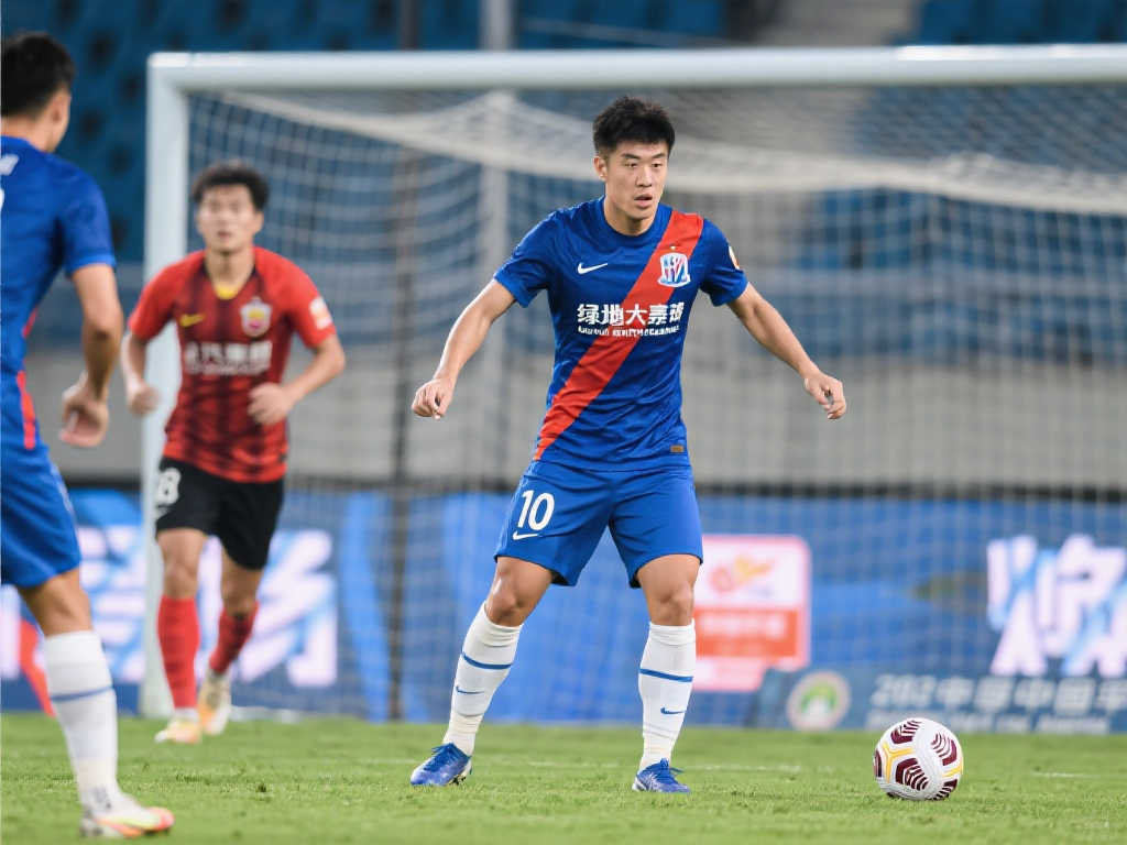 凭借其卓越 凭借其卓越